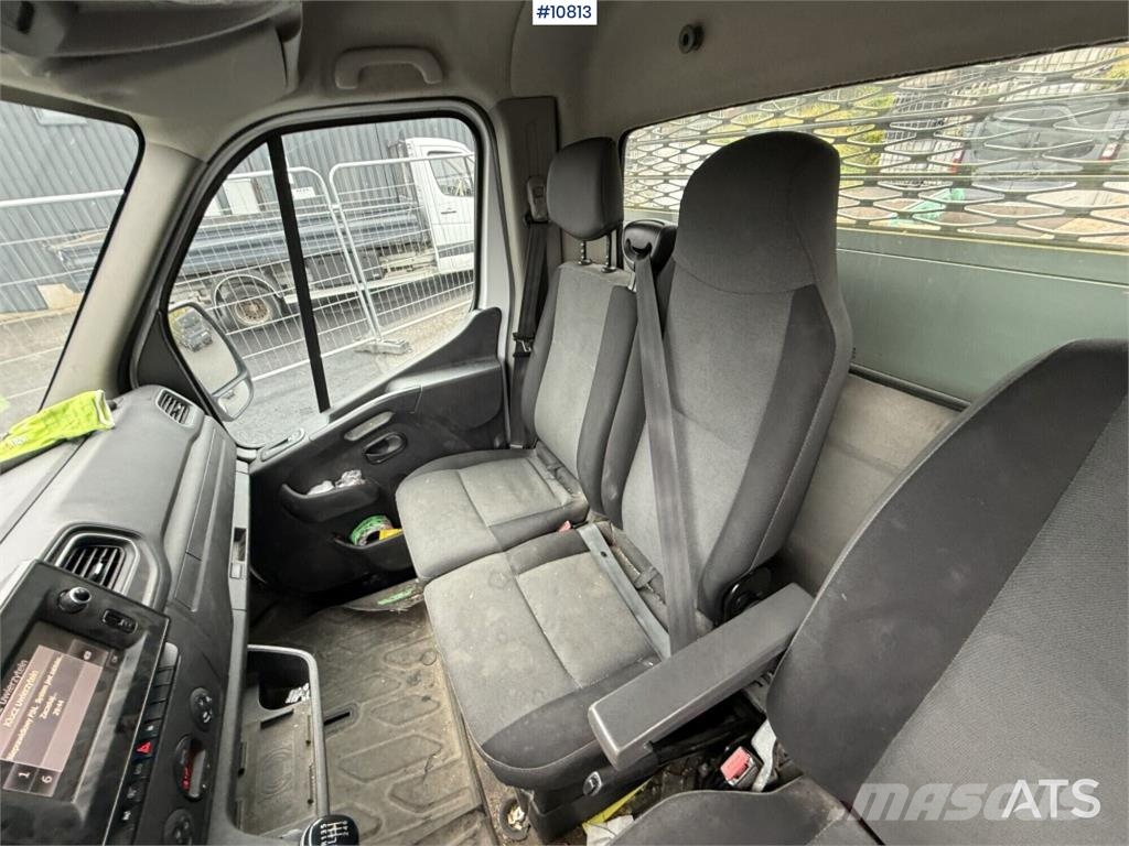 Renault Master Flatbed Truck 平板栏板货车