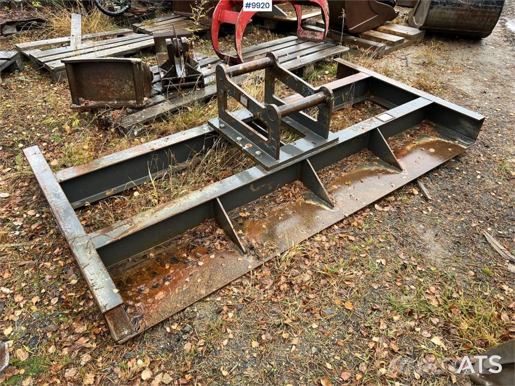 SB Leveling Beam 2500 with S60 Mount جرافات عكسية