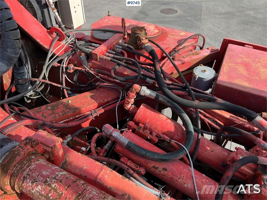 Scania P230 with Concrete pump Betonpomptrucks