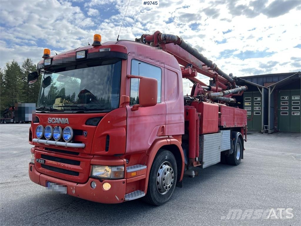 Scania P230 with Concrete pump Betonpomptrucks