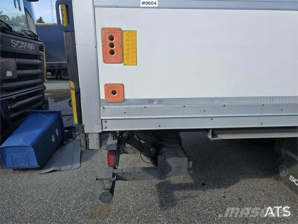 Scania P250 Liftable and lowerable body Φορτηγά Κόφα