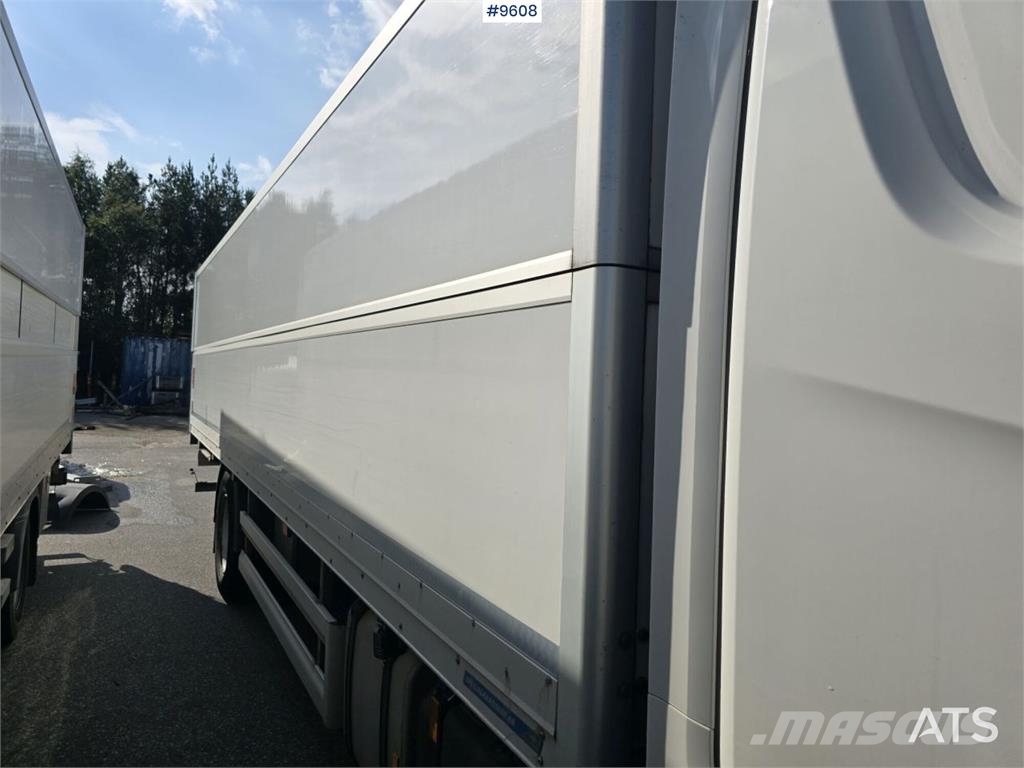 Scania P250 Liftable and lowerable body Φορτηγά Κόφα