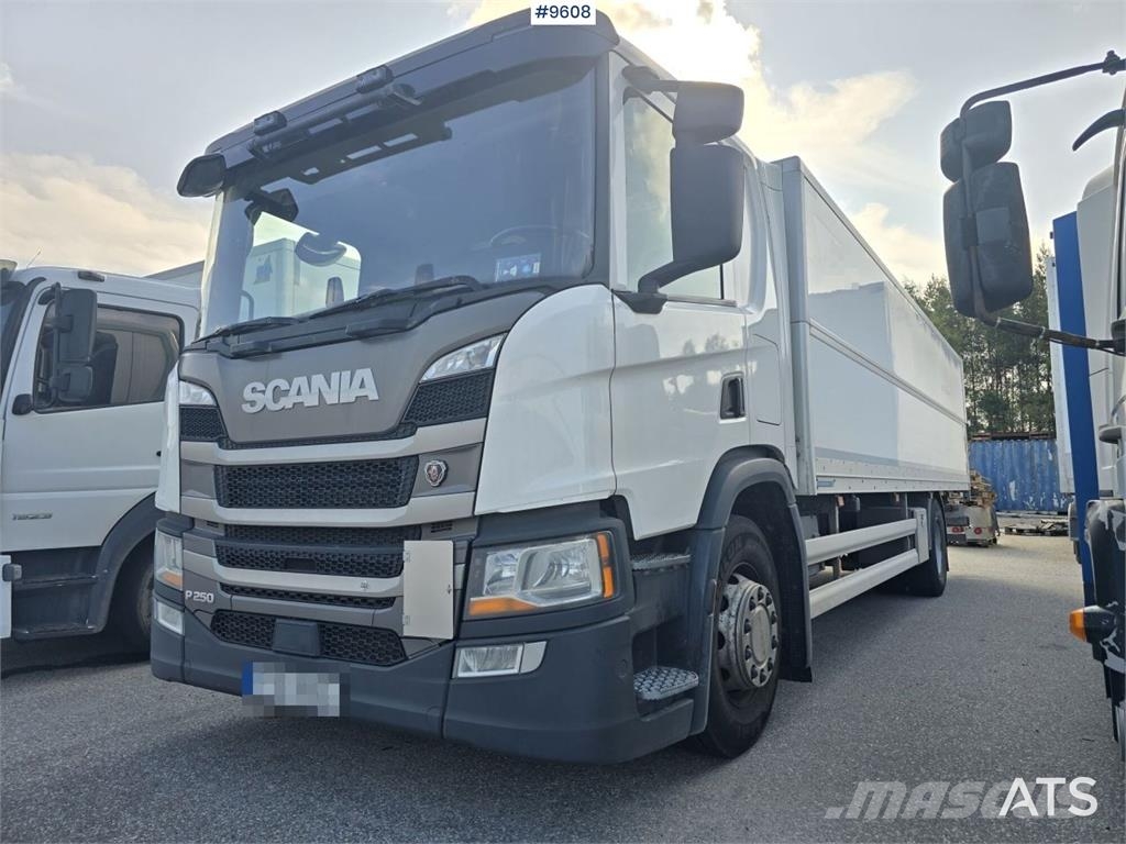 Scania P250 Liftable and lowerable body Φορτηγά Κόφα