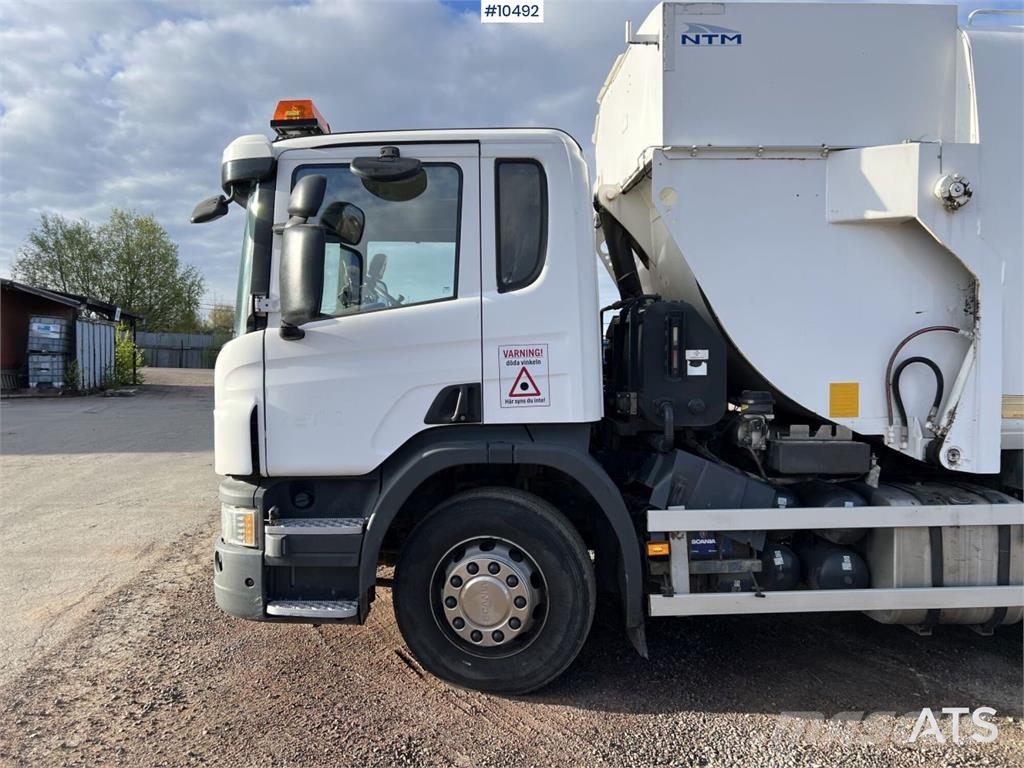 Scania P320 Garbage Truck with Side Loader (VIDEO) Camiones de basura