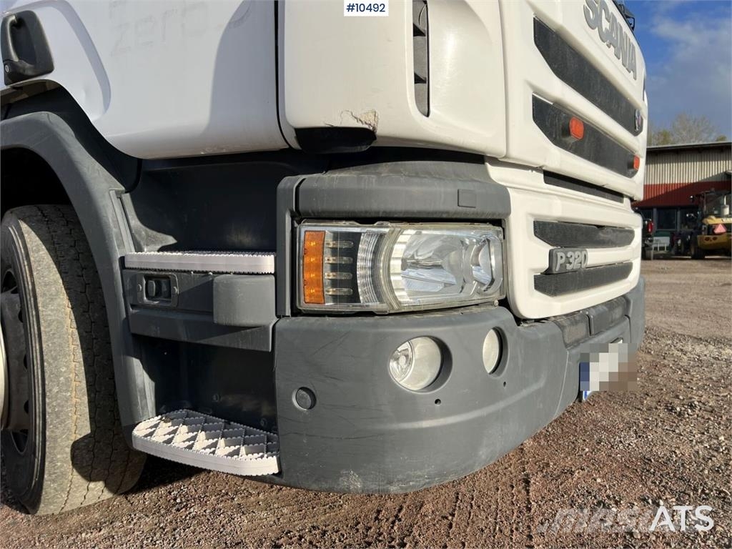Scania P320 Garbage Truck with Side Loader (VIDEO) Camiones de basura