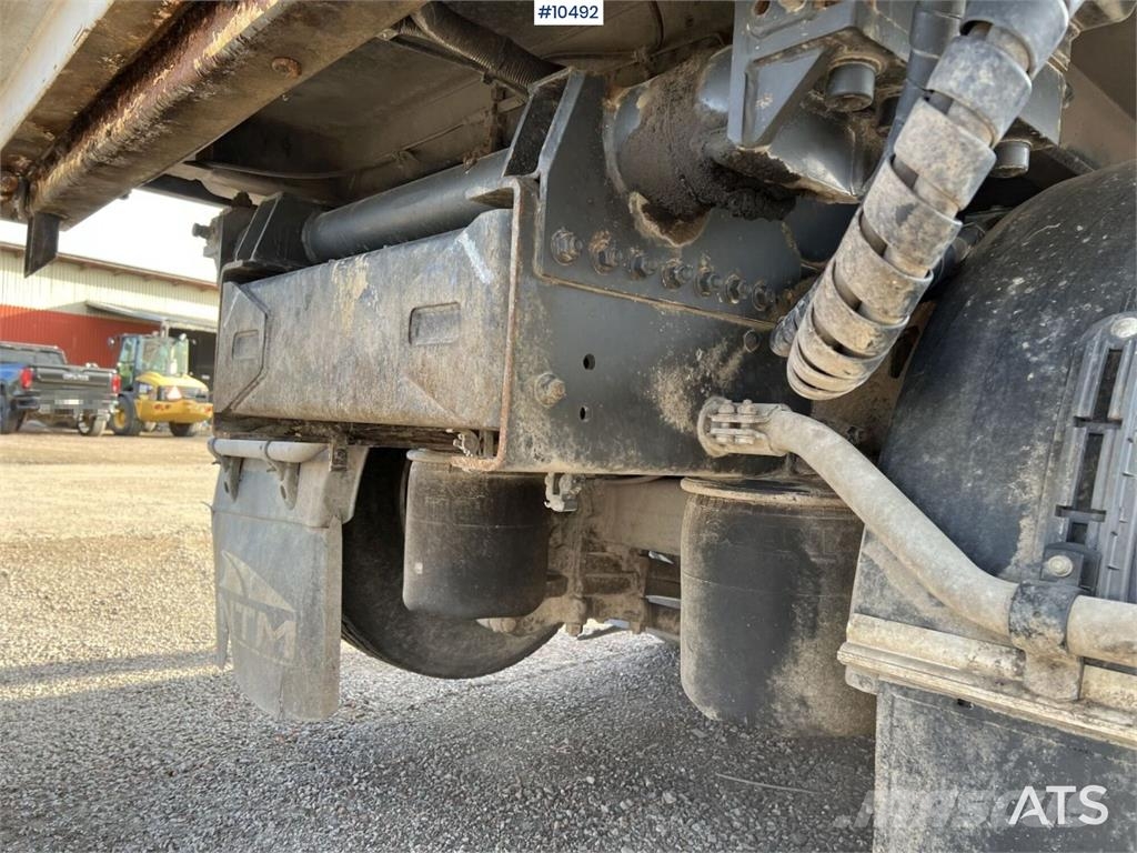 Scania P320 Garbage Truck with Side Loader (VIDEO) Camiones de basura
