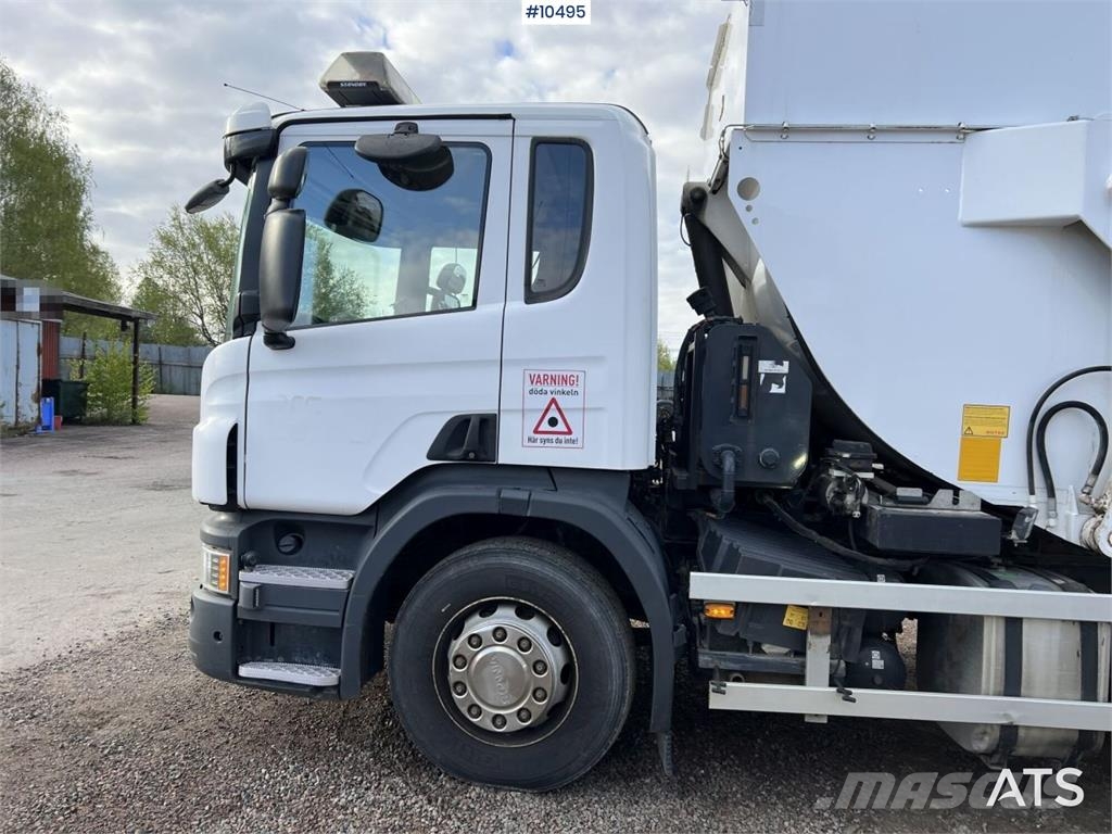 Scania P320 Garbage Truck with Side Loader Camiones de basura