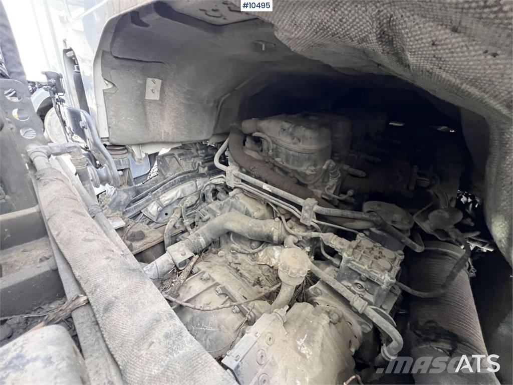 Scania P320 Garbage Truck with Side Loader Camiones de basura
