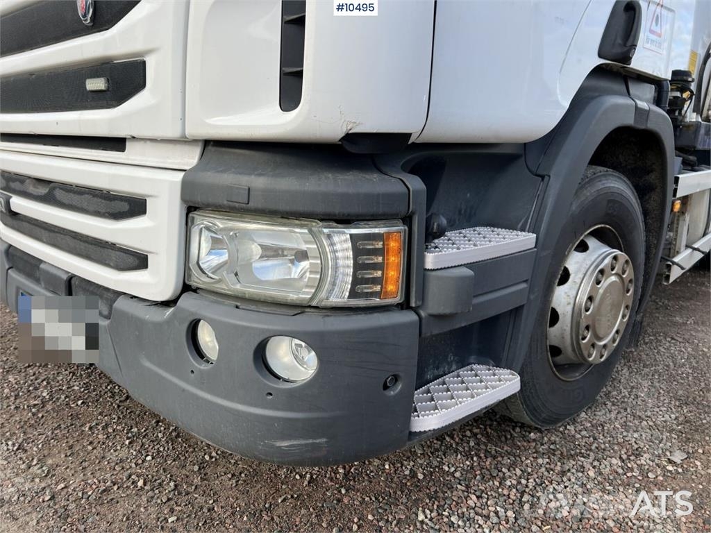 Scania P320 Garbage Truck with Side Loader Camiones de basura