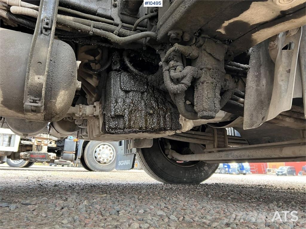 Scania P320 Garbage Truck with Side Loader Camiones de basura