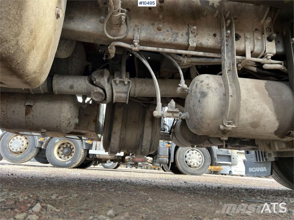 Scania P320 Garbage Truck with Side Loader Camiones de basura