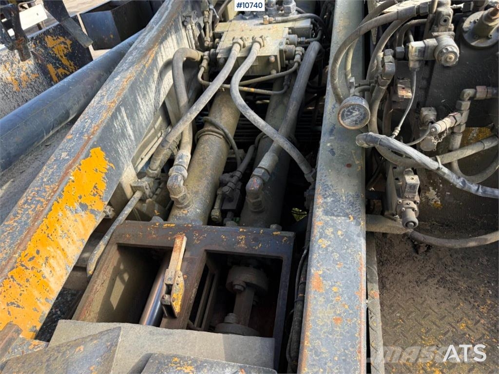 Scania P380 6x2 Concrete Pump مضخات خرسانة