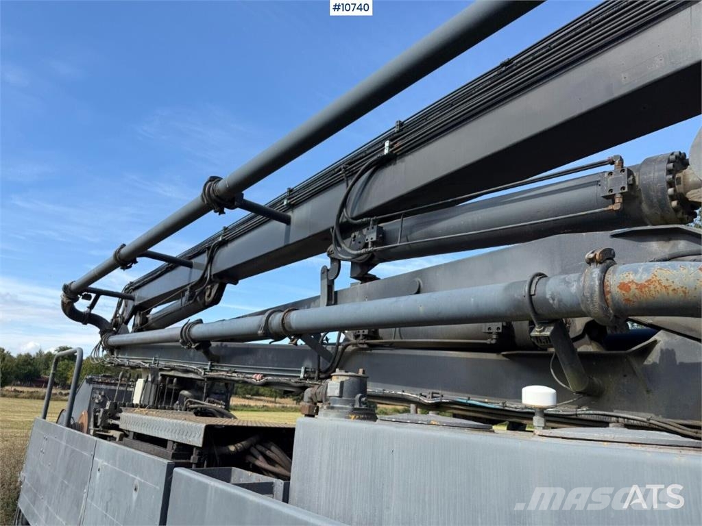 Scania P380 6x2 Concrete Pump مضخات خرسانة