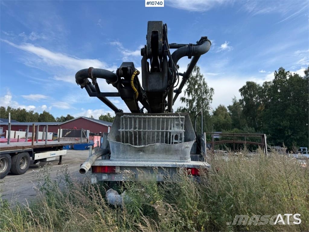 Scania P380 6x2 Concrete Pump مضخات خرسانة