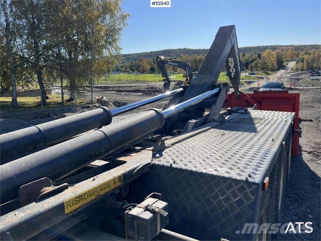 Scania R500 8x4 Hooklift Truck Treileri ar āķi