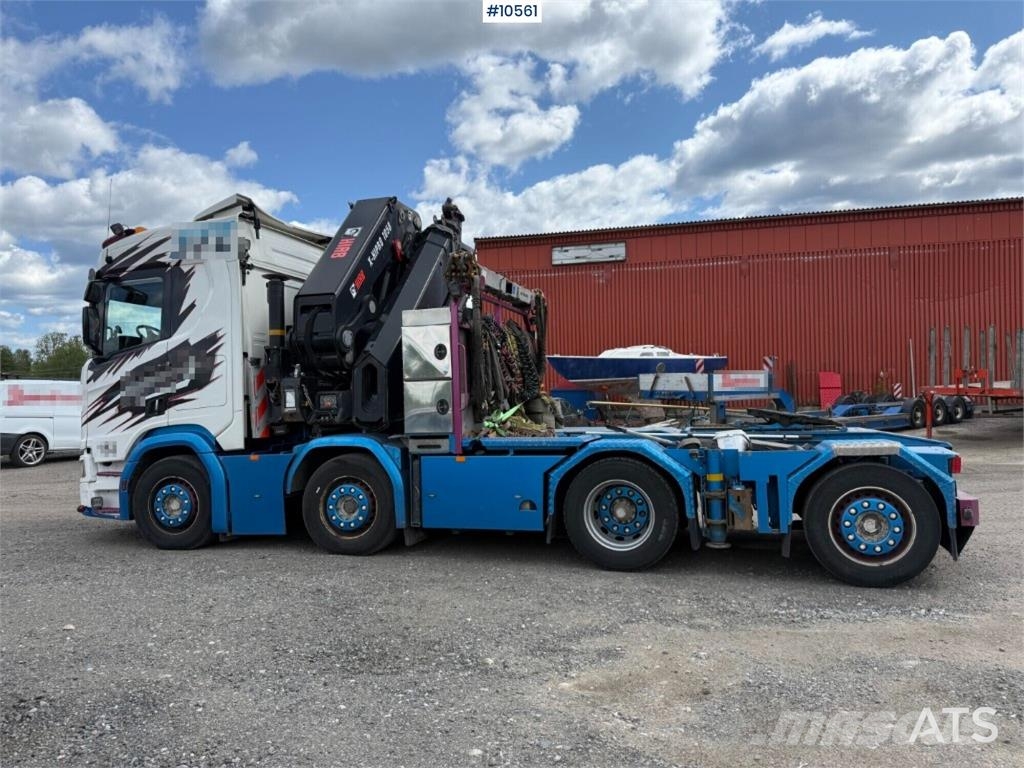 Scania R520 8x2*6 شاحنات الرافعات