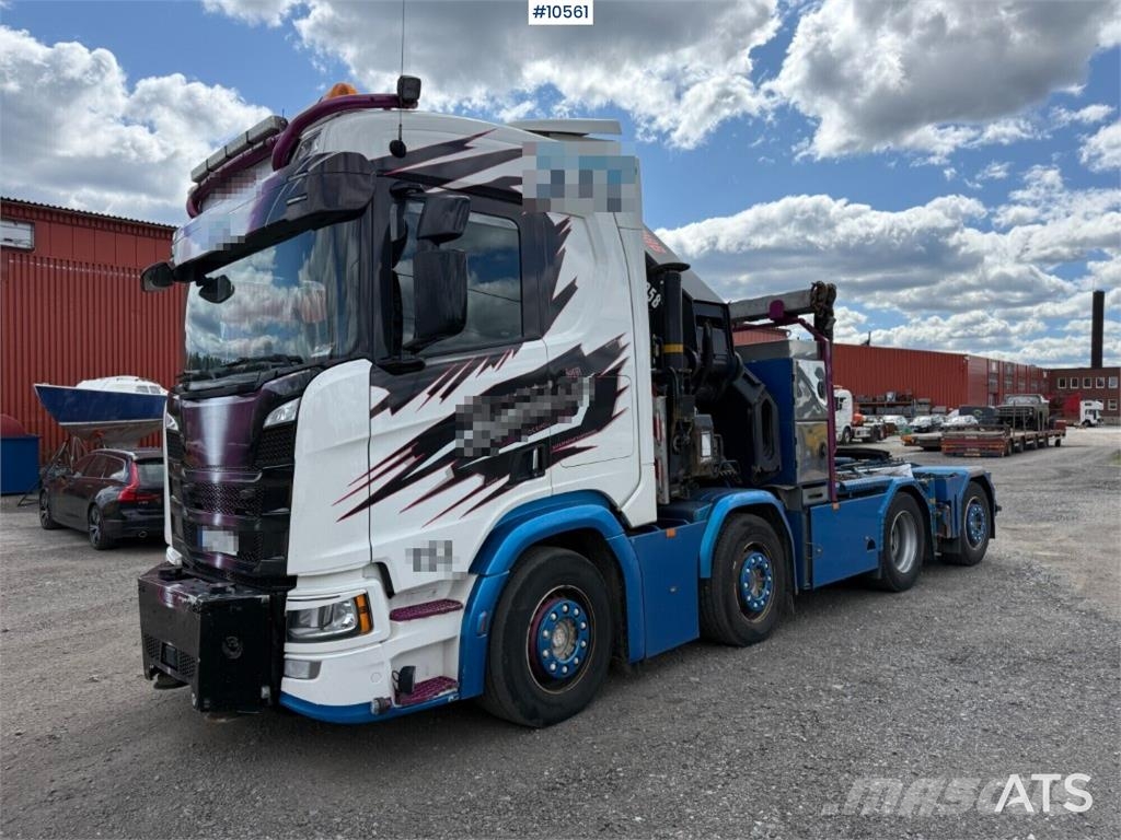 Scania R520 8x2*6 شاحنات الرافعات