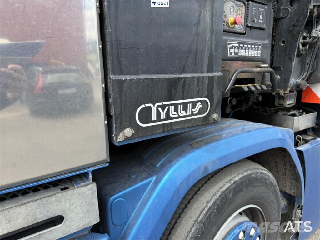Scania R520 8x2*6 شاحنات الرافعات