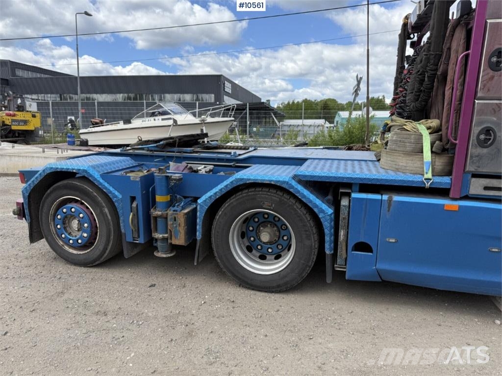 Scania R520 8x2*6 شاحنات الرافعات