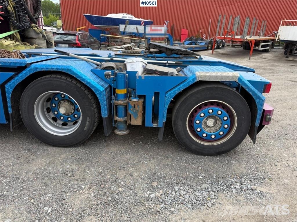 Scania R520 8x2*6 شاحنات الرافعات