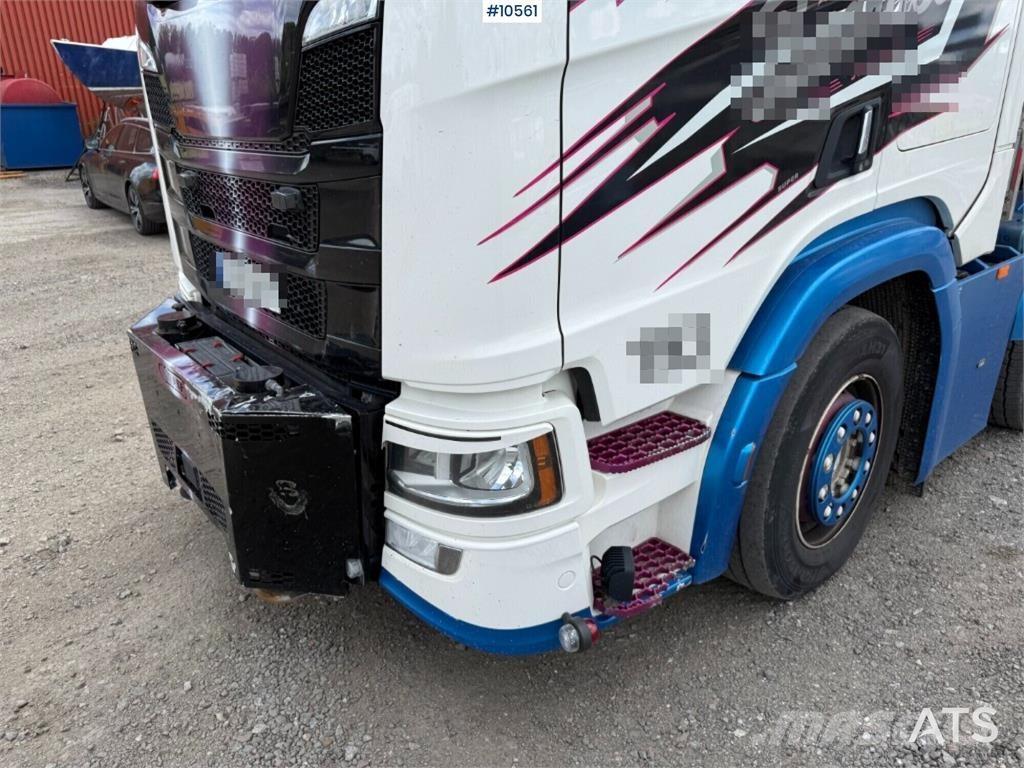 Scania R520 8x2*6 شاحنات الرافعات