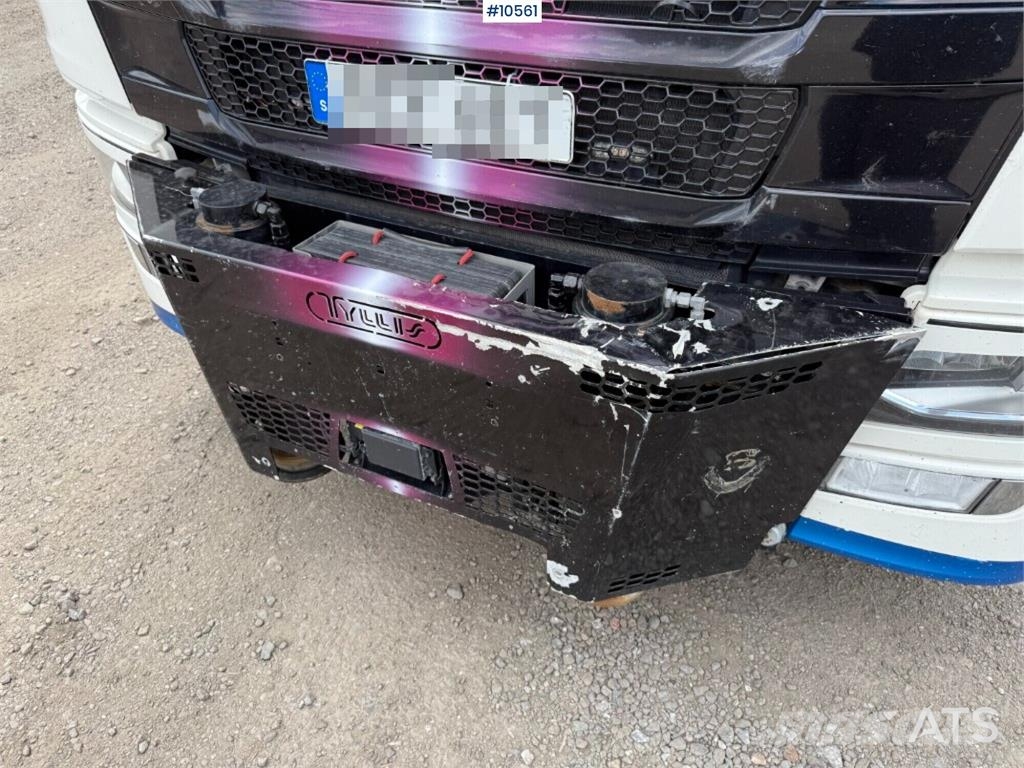 Scania R520 8x2*6 شاحنات الرافعات