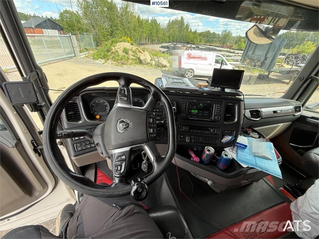 Scania R520 8x2*6 شاحنات الرافعات