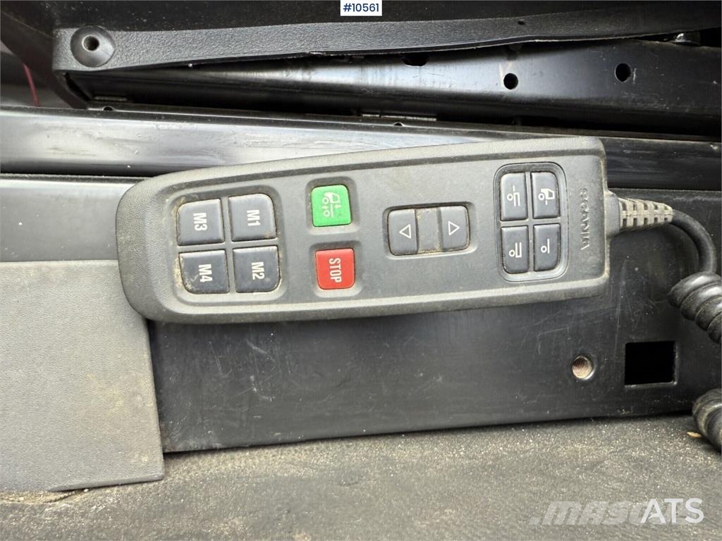 Scania R520 8x2*6 شاحنات الرافعات