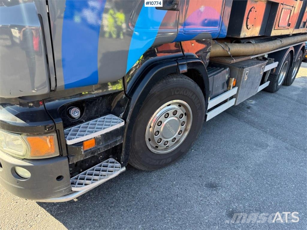 Scania R560 6x2 Truck with Disab Dry-Suction Flatbed Paine-/imuautot