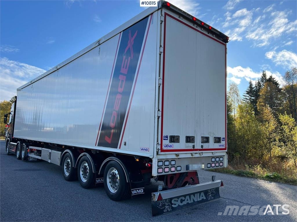 Scania S580 Next Generation tractor truck with Vangs trai Vlačilci