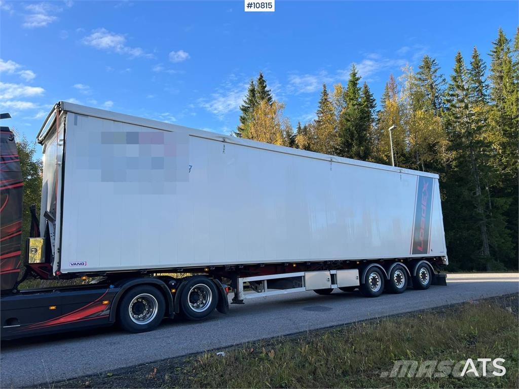 Scania S580 Next Generation tractor truck with Vangs trai Vlačilci