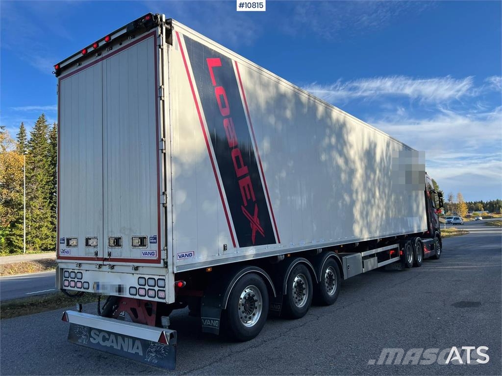Scania S580 Next Generation tractor truck with Vangs trai Vlačilci