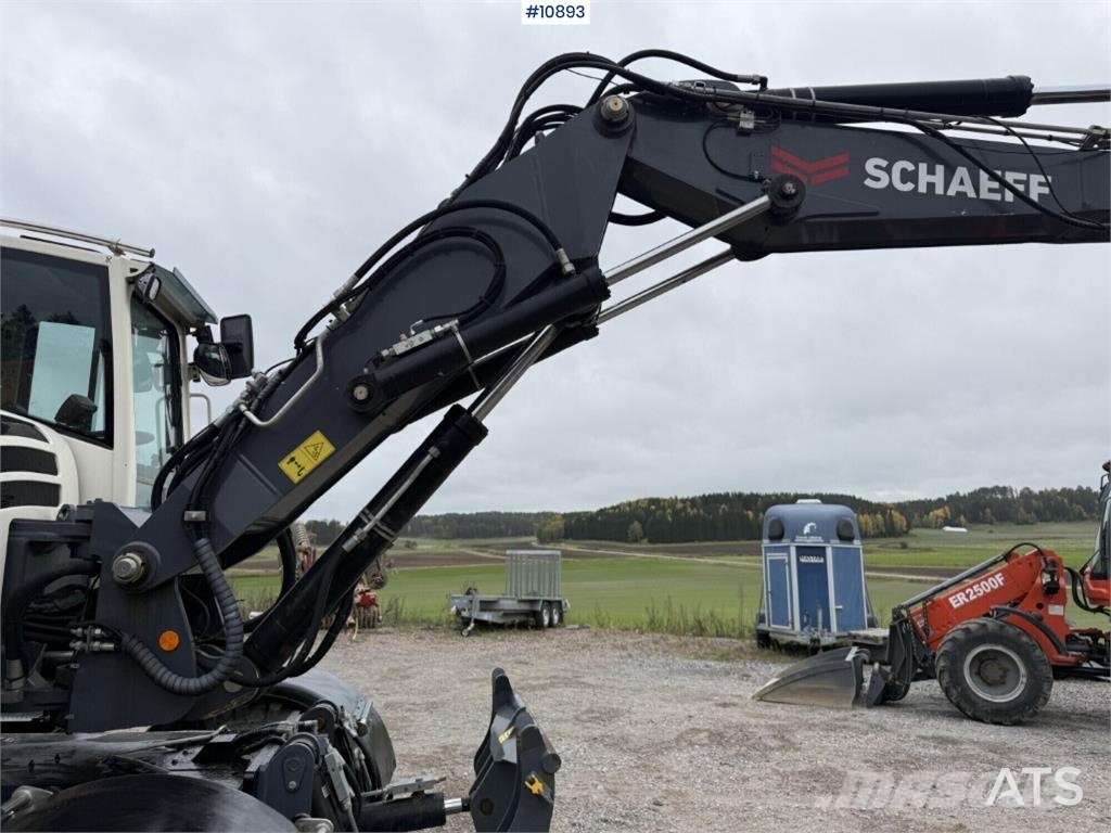 Schaeff TW110 with trailer and attachments Mobilbagger