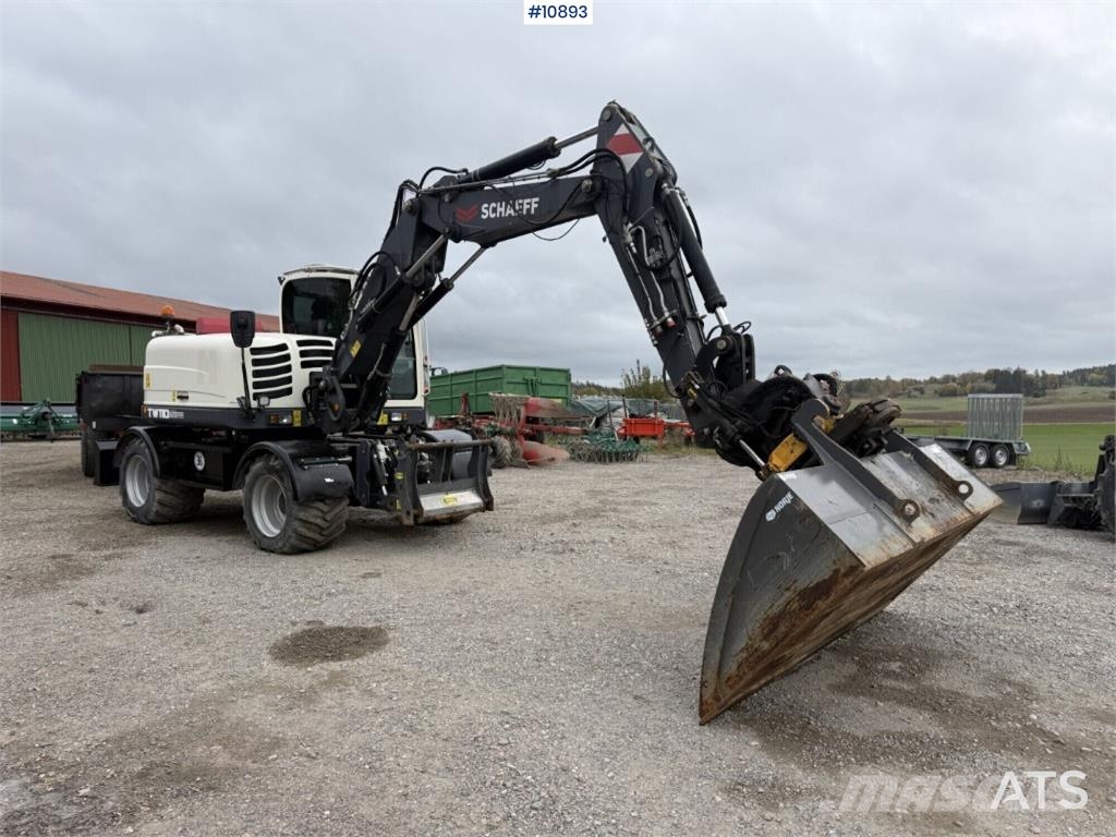Schaeff TW110 with trailer and attachments Mobilbagger