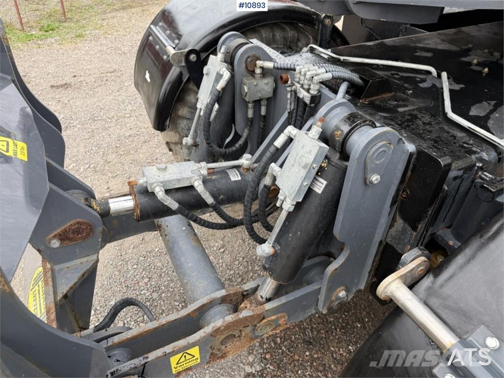 Schaeff TW110 with trailer and attachments Mobilbagger