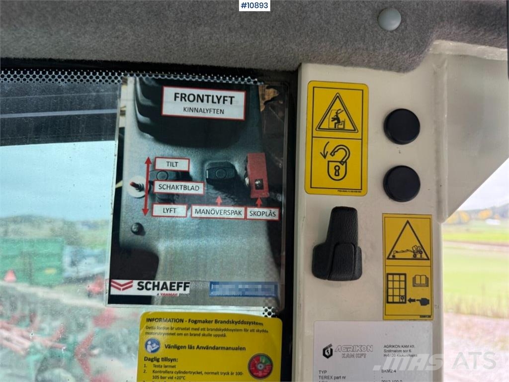 Schaeff TW110 with trailer and attachments Mobilbagger
