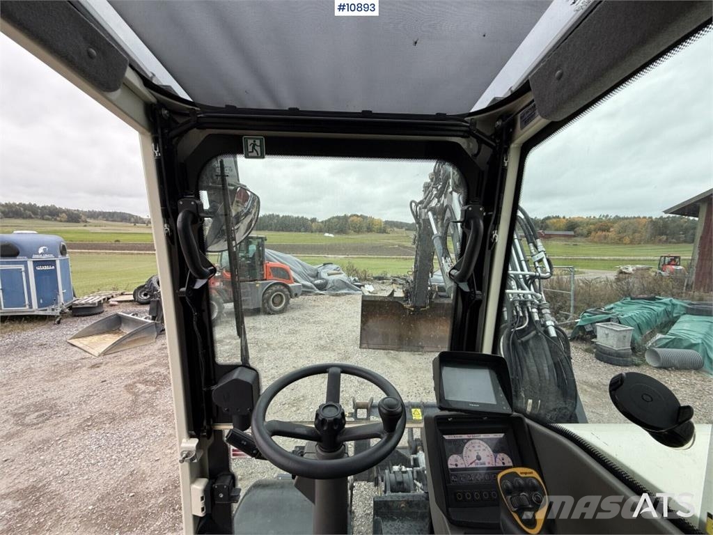 Schaeff TW110 with trailer and attachments Mobilbagger