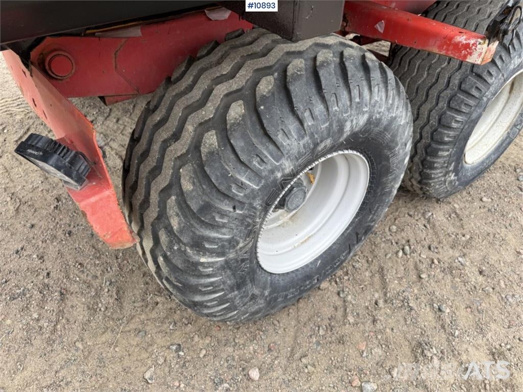 Schaeff TW110 with trailer and attachments Mobilbagger