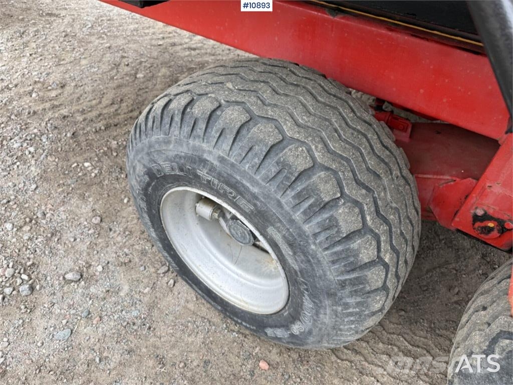 Schaeff TW110 with trailer and attachments Mobilbagger