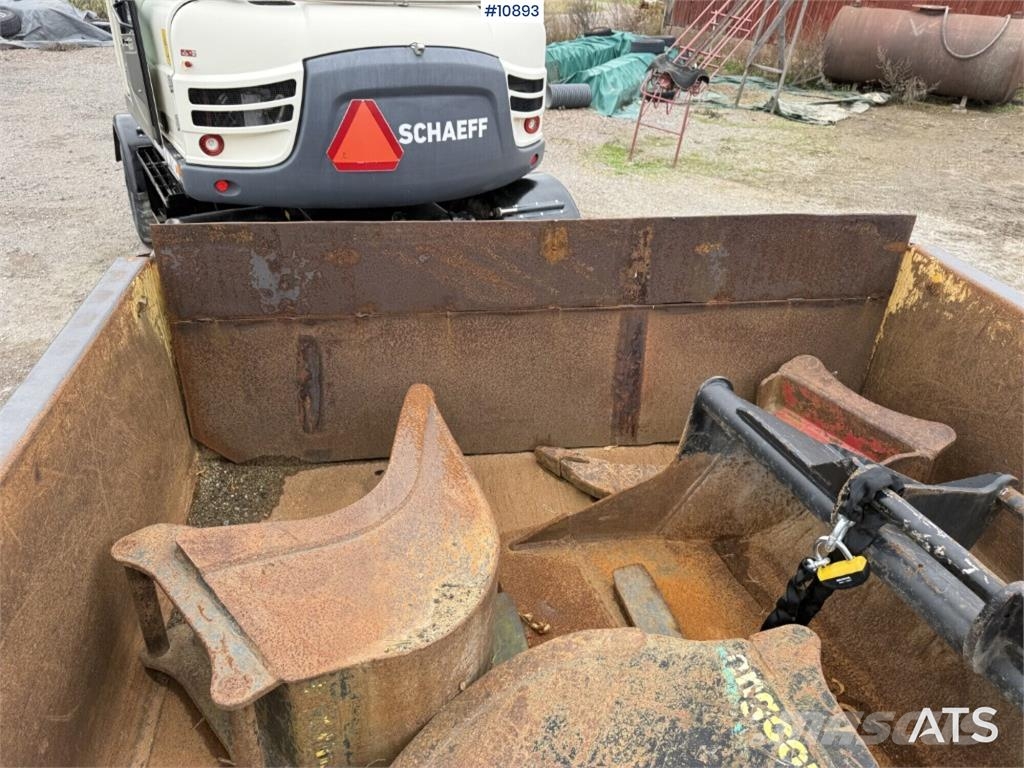 Schaeff TW110 with trailer and attachments Mobilbagger