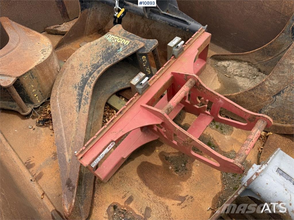 Schaeff TW110 with trailer and attachments Mobilbagger