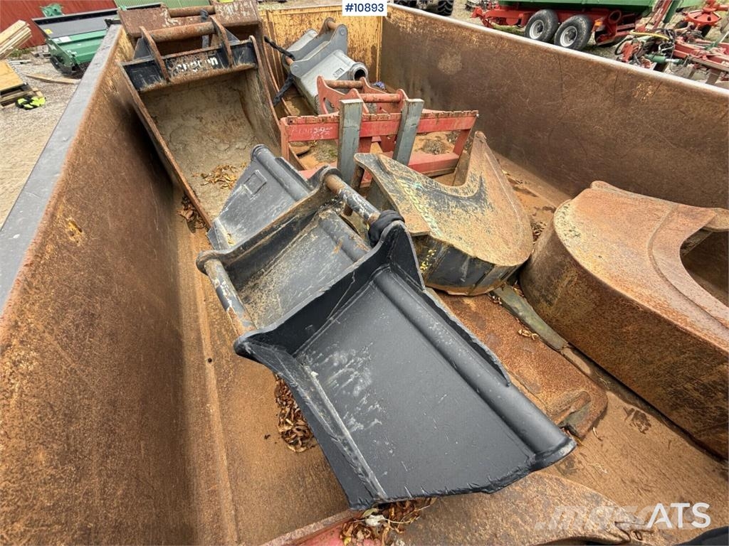 Schaeff TW110 with trailer and attachments Mobilbagger