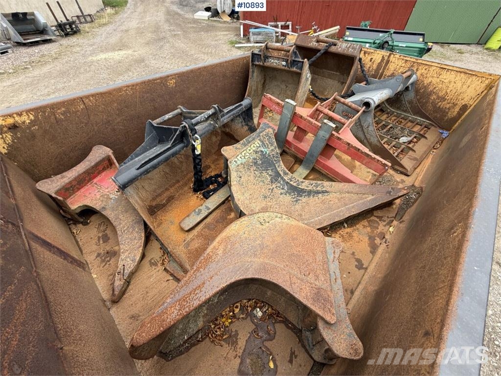 Schaeff TW110 with trailer and attachments Mobilbagger