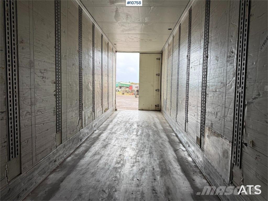 Schmitz SKO24/L-13.4FP25 Refrigerated Trailer Chladiarenské návesy