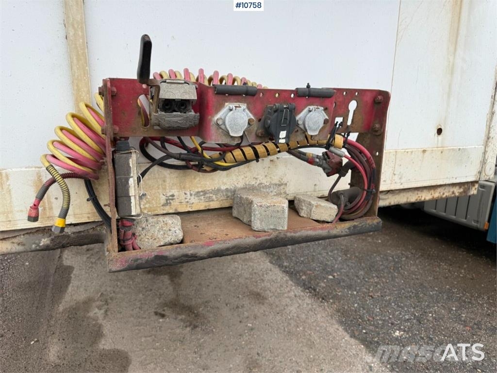 Schmitz SKO24/L-13.4FP25 Refrigerated Trailer Chladiarenské návesy