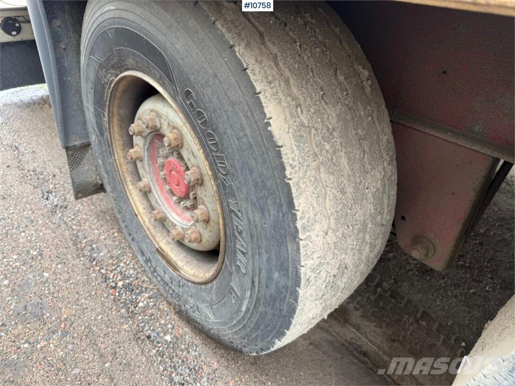 Schmitz SKO24/L-13.4FP25 Refrigerated Trailer Chladiarenské návesy