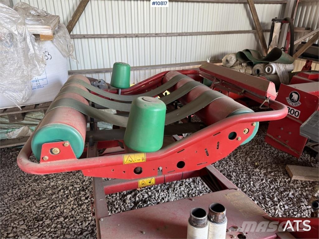 Taarup 7120 Baling Press Wikkelaars