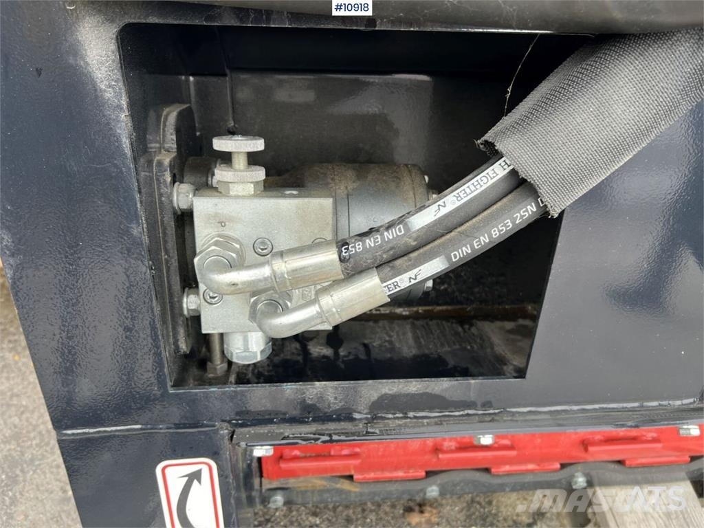  TAC Engineering Volvo L30/ Zettelmeyer  دلاء