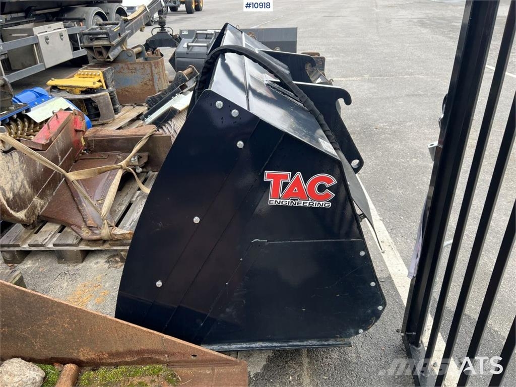  TAC Engineering Volvo L30/ Zettelmeyer  دلاء