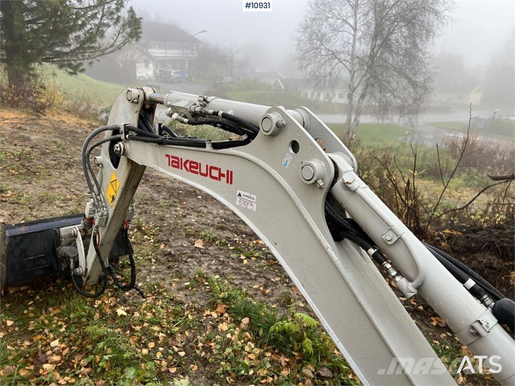 Takeuchi TB216 Miniescavatori